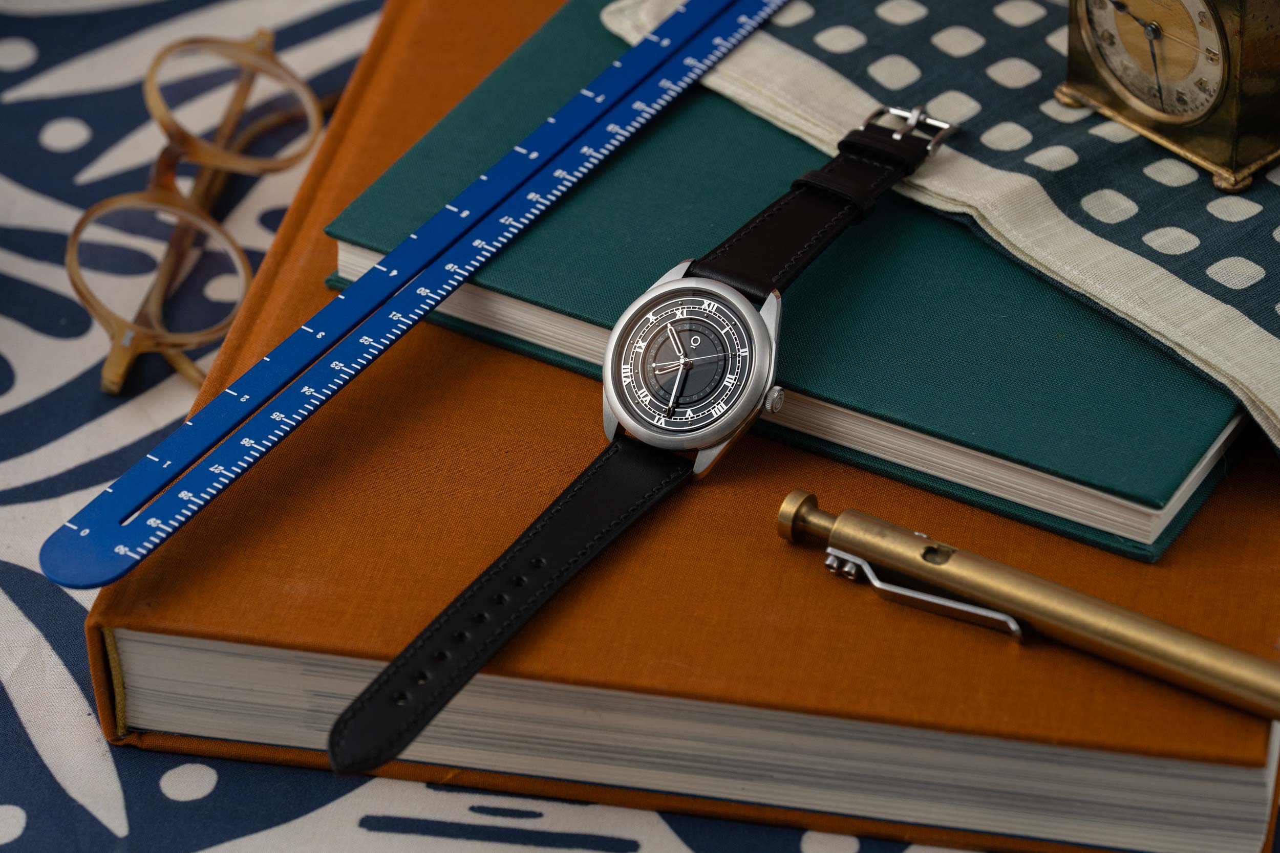 Black Veg-Tan Strap