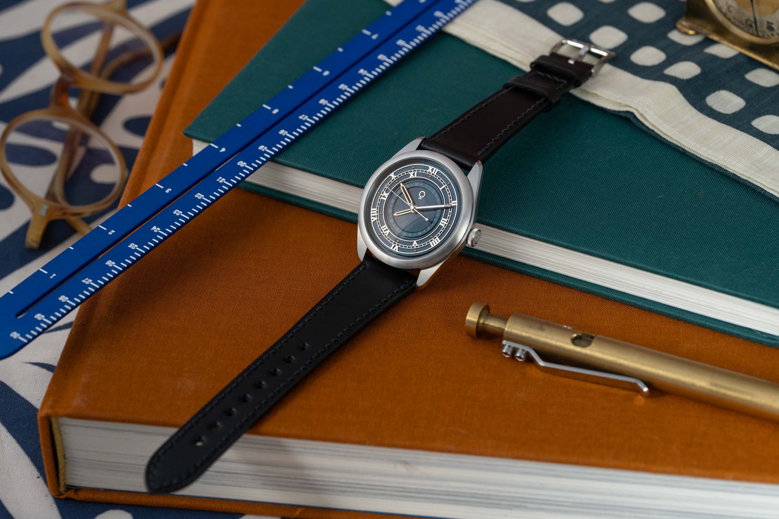 Black Veg-Tan Strap