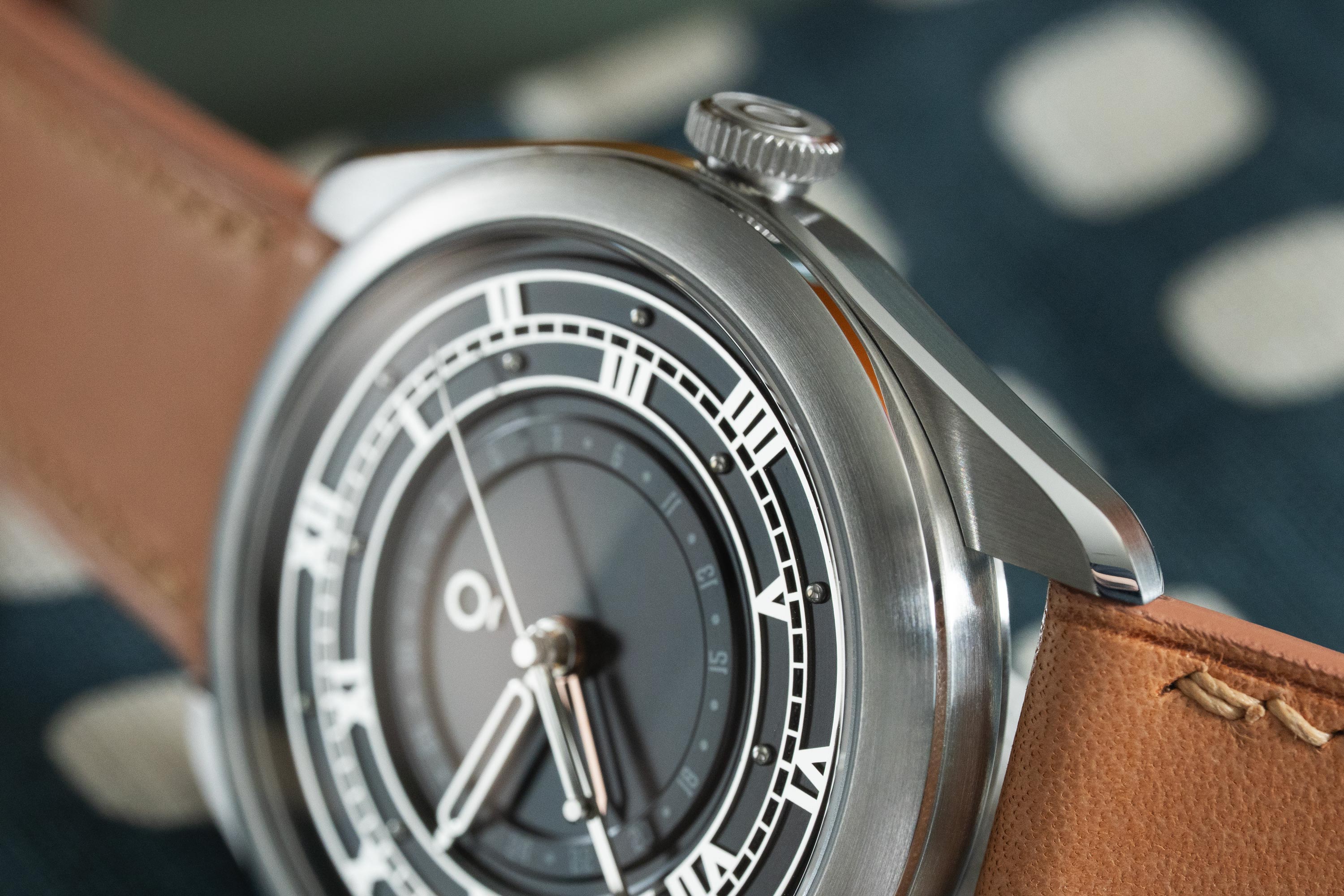 Coriolis Pointer Date - Rhodium Black