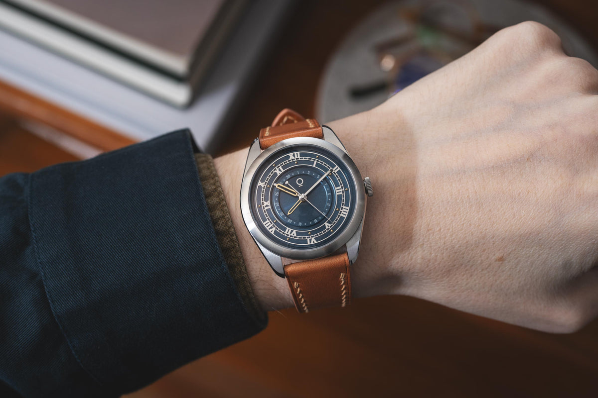 Venetus Teal on the wrist